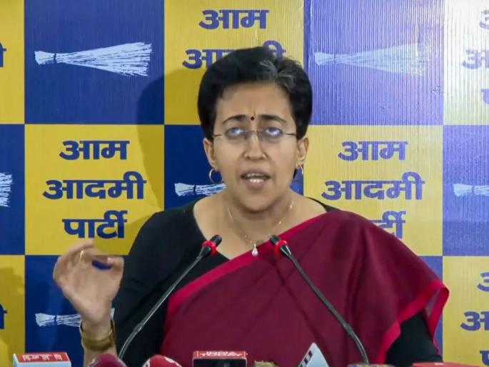 CM Atishi had complained about Yamuna water, EC directly sought a report from Haryana! What is the real issue? | यमुनेच्या पाण्यासंदर्भात CM आतिशी यांनी केली होती तक्रार, EC नं थेट हरियाणाकडून मागवला अहवाल! नेमकं प्रकरण काय? CM Atishi had complained about Yamuna water, EC directly sought a report from Haryana! What is the real issue? | यमुनेच्या पाण्यासंदर्भात CM आतिशी यांनी केली होती तक्रार, EC नं थेट हरियाणाकडून मागवला अहवाल! नेमकं प्रकरण काय?