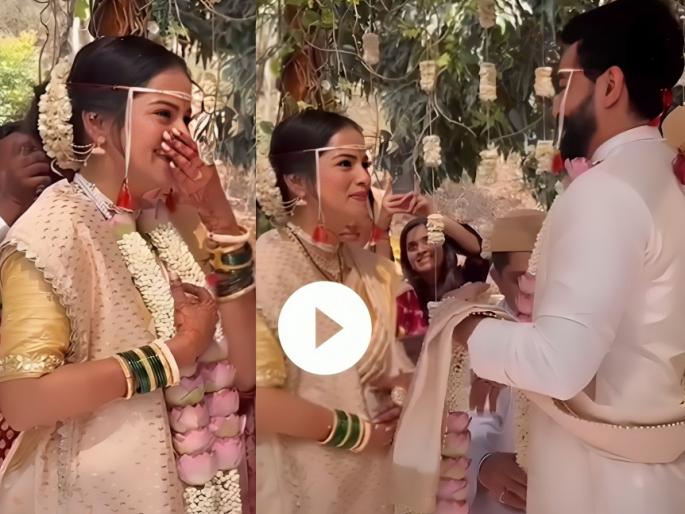 titeeksha tawde and siddharth bodke wedding actress got emotional after tied knot video viral | तितीक्षा-सिद्धार्थ अडकले लग्नाच्या बेडीत! अक्षता पडताच अभिनेत्री झाली भावुक, व्हिडिओ व्हायरल titeeksha tawde and siddharth bodke wedding actress got emotional after tied knot video viral | तितीक्षा-सिद्धार्थ अडकले लग्नाच्या बेडीत! अक्षता पडताच अभिनेत्री झाली भावुक, व्हिडिओ व्हायरल