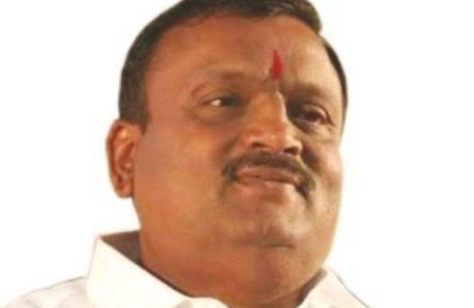 Take strong action against encroachments: Mayor | अतिक्रमणांच्या विरोधात धडक कारवाई करा : महापौर Take strong action against encroachments: Mayor | अतिक्रमणांच्या विरोधात धडक कारवाई करा : महापौर