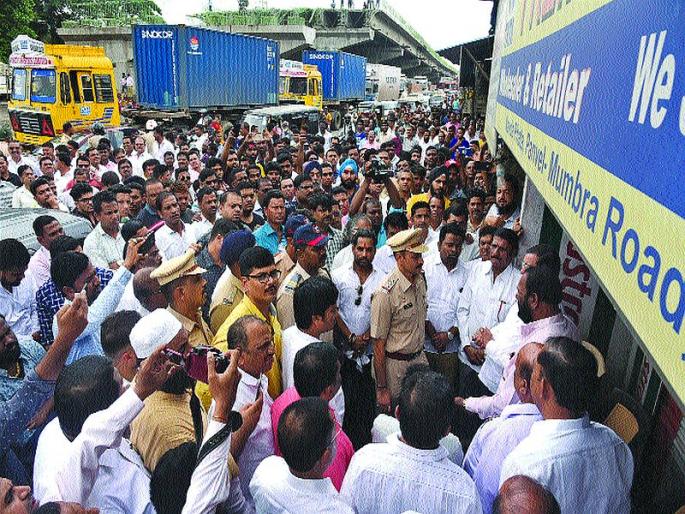 Unilateral project against the action in Taloj | तळोजात कारवाईविरोधात एकवटले प्रकल्पग्रस्त