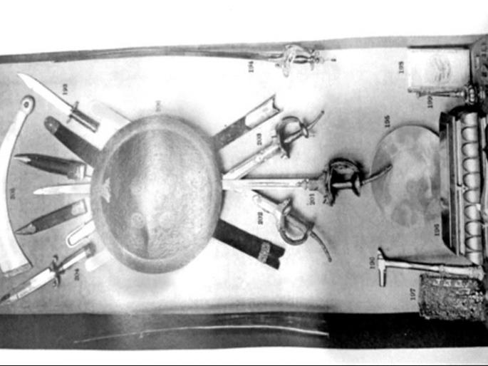 Evidence of Shivaraya's Jagdamba sword was found | शिवरायांच्या जगदंबा तलवारीचा पुरावा मिळाला Evidence of Shivaraya's Jagdamba sword was found | शिवरायांच्या जगदंबा तलवारीचा पुरावा मिळाला