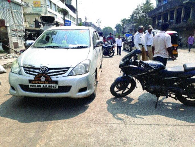 Firing at the Vice President of Mathadi Association in Badlapur | बदलापूरमध्ये माथाडी संघटनेच्या उपाध्यक्षांवर गोळीबार Firing at the Vice President of Mathadi Association in Badlapur | बदलापूरमध्ये माथाडी संघटनेच्या उपाध्यक्षांवर गोळीबार