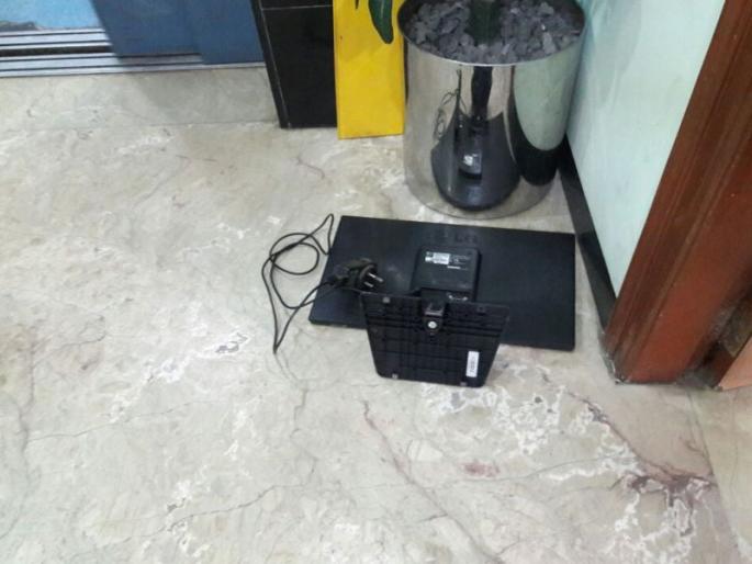 Debris of the school material in the vahagata, acts of the disbelievers | वहागावात शालेय साहित्यांची मोडतोड, अज्ञातांचे कृत्य