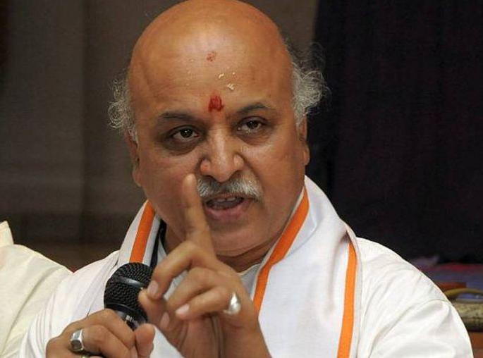 Why BJP did not remove horns while in power in Maharashtra? | महाराष्ट्रात सत्तेत असताना भाजपने भोंगे का हटविले नाहीत ? Why BJP did not remove horns while in power in Maharashtra? | महाराष्ट्रात सत्तेत असताना भाजपने भोंगे का हटविले नाहीत ?