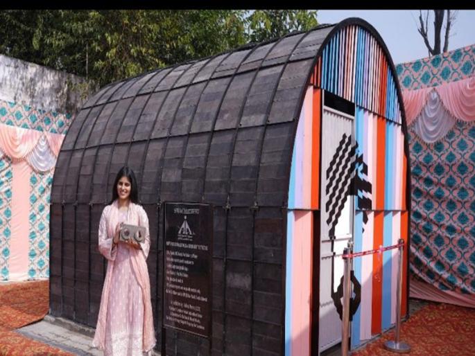 Student builds first carbon negative toilet; No use of soil, water, cement! | विद्यार्थिनीने तयार केले पहिले कार्बन निगेटिव्ह शौचालय; माती, पाणी, सिमेंटचा वापर नाही! Student builds first carbon negative toilet; No use of soil, water, cement! | विद्यार्थिनीने तयार केले पहिले कार्बन निगेटिव्ह शौचालय; माती, पाणी, सिमेंटचा वापर नाही!