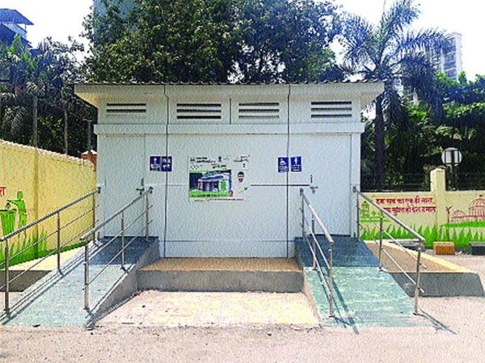 After the clean India campaign, the closure of the toilet | स्वच्छ भारत अभियान संपताच प्रसाधनगृहांना टाळे