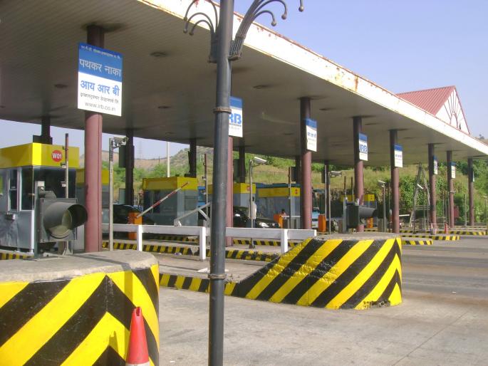 There is no toll on new roads of 10 thousand kilometers | १० हजार कि.मी च्या नव्या रस्त्यांवर टोल नाही
