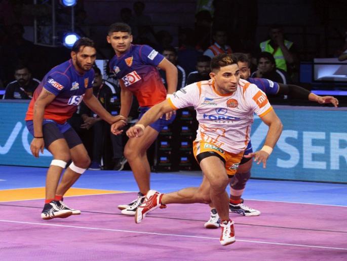 Pro Kabaddi League 2018: Dabang delhi won against Puneri paltans | Pro Kabaddi League 2018 : दिल्लीची पुणेरी पलटणवर 'दबंग'गिरी