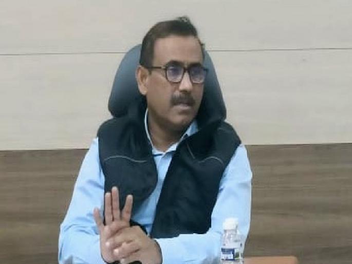 Health Minister Rajesh Tope forgets malpractice inquiry, Misconduct at the request of employees in four districts coming under the office of the Deputy Director of Health | आरोग्य मंत्री राजेश टोपेंना गैरव्यवहार चौकशीचा विसर, कर्मचाऱ्यांच्या विनंती बदल्यात देवघेवीचा बाजार Health Minister Rajesh Tope forgets malpractice inquiry, Misconduct at the request of employees in four districts coming under the office of the Deputy Director of Health | आरोग्य मंत्री राजेश टोपेंना गैरव्यवहार चौकशीचा विसर, कर्मचाऱ्यांच्या विनंती बदल्यात देवघेवीचा बाजार