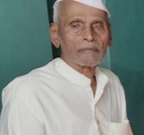 corona cases in kolhapur: father and son of Shindewadi die by corona | corona cases in kolhapur : शिंदेवाडीच्या पिता-पुत्रांचा कोरोनाने मृत्यू corona cases in kolhapur: father and son of Shindewadi die by corona | corona cases in kolhapur : शिंदेवाडीच्या पिता-पुत्रांचा कोरोनाने मृत्यू