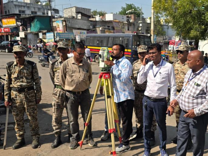 Municipal Corporation's big decision after murder in Paithangate area; Unauthorized, road-blocking constructions to be removed | पैठणगेट परिसरात हत्येनंतर मनपाचा मोठा निर्णय; अनधिकृत, रस्ता बाधित बांधकामे काढणार Municipal Corporation's big decision after murder in Paithangate area; Unauthorized, road-blocking constructions to be removed | पैठणगेट परिसरात हत्येनंतर मनपाचा मोठा निर्णय; अनधिकृत, रस्ता बाधित बांधकामे काढणार