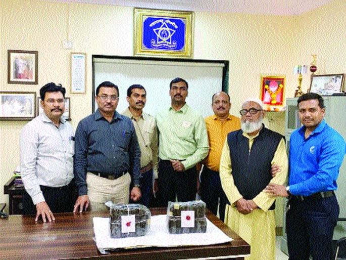 11 Kg Charas, one arrested, Kalyan police action | ११ किलो चरससह एकाला अटक, कल्याण पोलिसांची कारवाई 11 Kg Charas, one arrested, Kalyan police action | ११ किलो चरससह एकाला अटक, कल्याण पोलिसांची कारवाई