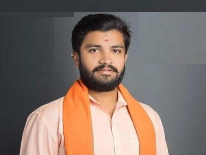 One person was attacked by a murderer over an argument in a traffic jam in Kolhapur | वाहतूक कोंडीतील वादातून एकावर खुनी हल्ला, कोल्हापुरातील घटना One person was attacked by a murderer over an argument in a traffic jam in Kolhapur | वाहतूक कोंडीतील वादातून एकावर खुनी हल्ला, कोल्हापुरातील घटना