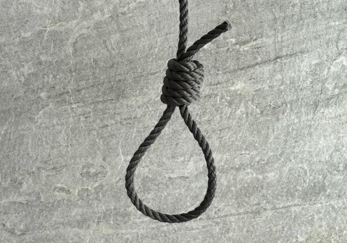 Suicides in the retailer's shop in Khamla in Nagpur | नागपुरातील खामल्यात व्यापाऱ्याची दुकानात आत्महत्या Suicides in the retailer's shop in Khamla in Nagpur | नागपुरातील खामल्यात व्यापाऱ्याची दुकानात आत्महत्या