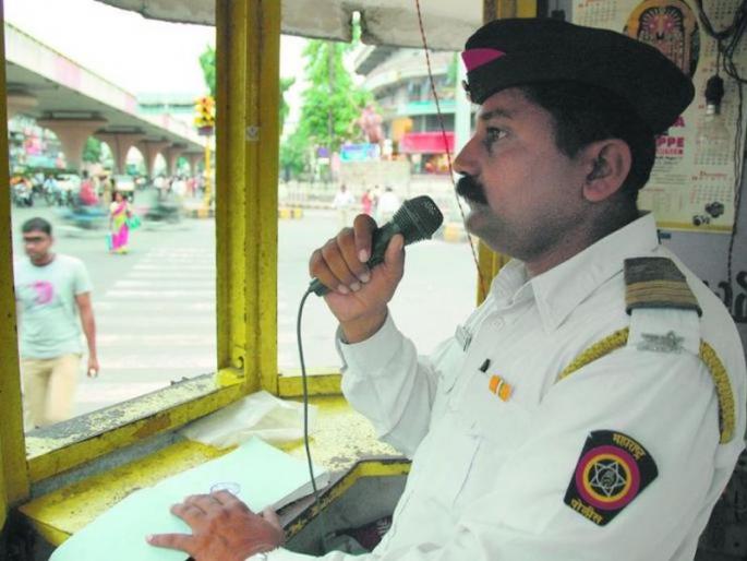 Decide on the policy of setting up traffic booths: High Court order | ट्रॅफिक बुथ उभारण्याचे धोरण निश्चित करा : हायकोर्टाचा मनपाला आदेश