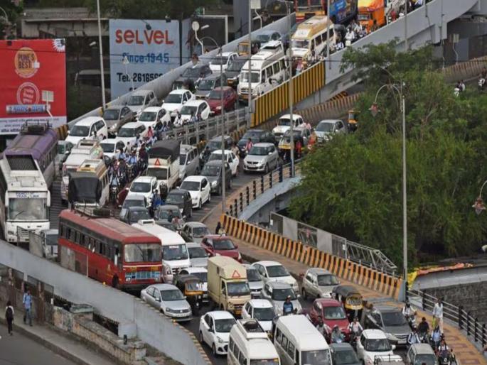 Work on long-term planning for traffic relief underway Pune Municipal Commissioner assures positive results within a year | ट्राफिक मुक्तीसाठी दीर्घकालीन नियोजनावर काम सुरू; वर्षभरात सकारात्मक परिणाम, पुणे महापालिका आयुक्तांचे आश्वासन Work on long-term planning for traffic relief underway Pune Municipal Commissioner assures positive results within a year | ट्राफिक मुक्तीसाठी दीर्घकालीन नियोजनावर काम सुरू; वर्षभरात सकारात्मक परिणाम, पुणे महापालिका आयुक्तांचे आश्वासन
