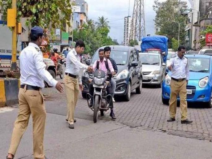 Riding the highway without a helmet; Bhurdand of a thousand! Implementation begins; Both the bike riders need helmets | विनाहेल्मेट महामार्गावर जाताय; एक हजारांचा भुर्दंड ! अंमलबजावणी सुरू; दुचाकीवर बसलेल्या दोघांनाही हवे हेल्मेट Riding the highway without a helmet; Bhurdand of a thousand! Implementation begins; Both the bike riders need helmets | विनाहेल्मेट महामार्गावर जाताय; एक हजारांचा भुर्दंड ! अंमलबजावणी सुरू; दुचाकीवर बसलेल्या दोघांनाही हवे हेल्मेट