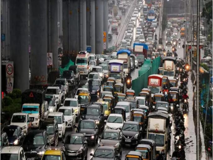 pimpari-chinchwad news traffic jam at Bhumkar Chowk, Bhujbal Chowk near Hinjewadi | Pimpari-chinchwad traffic : हिंजवडीजवळील भूमकर चौक, भुजबळ चौकात वाहतूककोंडी
