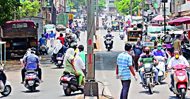  Look at the corona | नजर कोरोनातील