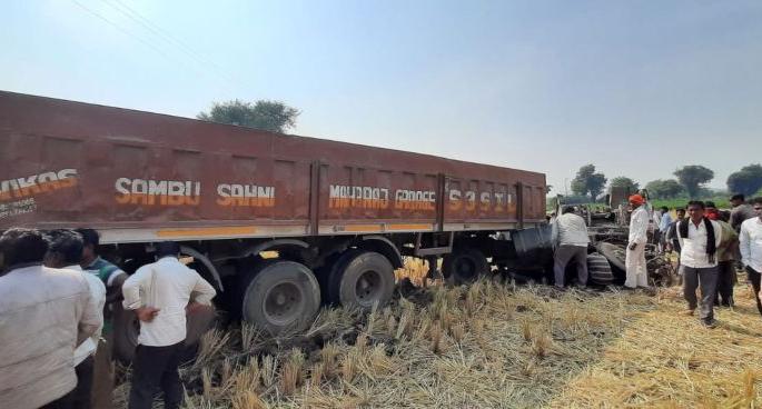 Two people died in different accidents in Nagpur district | नागपूर जिल्ह्यात वेगवेगळ्या अपघातात दाेघांचा मृत्यू Two people died in different accidents in Nagpur district | नागपूर जिल्ह्यात वेगवेगळ्या अपघातात दाेघांचा मृत्यू