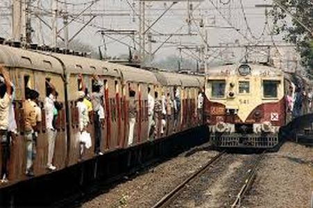 Surat-Mumbai and Deolali passenger will be restored from today | सुरत-मुंबई व देवळाली पॅसेंजर आजपासून पूर्ववत Surat-Mumbai and Deolali passenger will be restored from today | सुरत-मुंबई व देवळाली पॅसेंजर आजपासून पूर्ववत