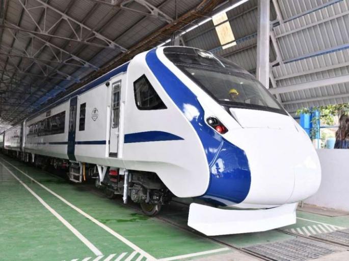 Train 18, India's fastest indigenous train, renamed Vande Bharat Express | सर्वात वेगवान 'ट्रेन 18'चे नामकरण; जाणून घ्या नवीन नाव...