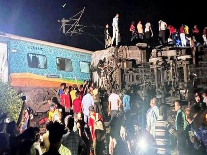 indian Railway accident in Odisha 70 killed over 350 passengers injured | Railway Accident : ओडिशा रेल्वे अपघातातील मृतांचा आकडा वाढला; २०७ जणांचा मृत्यू, ९०० हून अधिक प्रवासी जखमी indian Railway accident in Odisha 70 killed over 350 passengers injured | Railway Accident : ओडिशा रेल्वे अपघातातील मृतांचा आकडा वाढला; २०७ जणांचा मृत्यू, ९०० हून अधिक प्रवासी जखमी