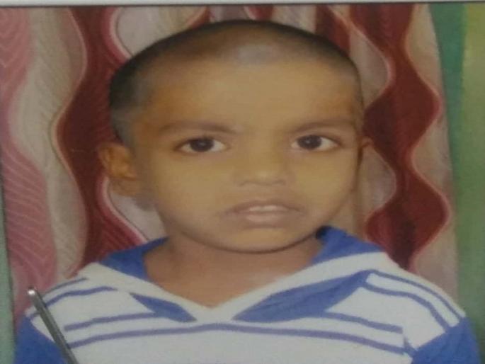 Four-year-old son found in Nagarosol-Tirupati railway | नगरसोल-तिरुपती रेल्वेत सापडला चार वर्षांचा बालक Four-year-old son found in Nagarosol-Tirupati railway | नगरसोल-तिरुपती रेल्वेत सापडला चार वर्षांचा बालक