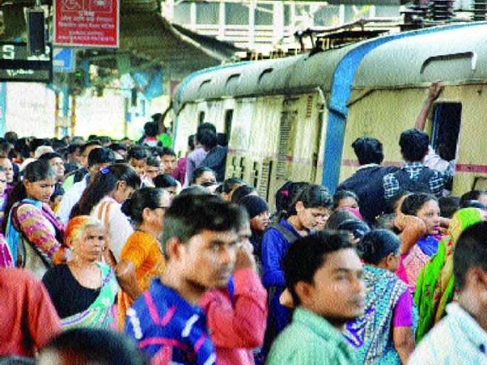 Launch Suburban Railway for all commuters in Mumbai Thane: Railway Minister of State | मुंबई ठाण्यातील सर्व सामान्यांसाठी उपनगरी रेल्वे सुरु करा: रेल्वे राज्यमंत्र्यांना साकडे Launch Suburban Railway for all commuters in Mumbai Thane: Railway Minister of State | मुंबई ठाण्यातील सर्व सामान्यांसाठी उपनगरी रेल्वे सुरु करा: रेल्वे राज्यमंत्र्यांना साकडे