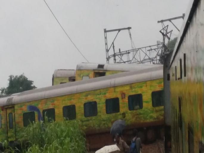 Another train accident: Duranto Express near Asangaon dropped | आणखी एक रेल्वे अपघात : आसनगावजवळ दुरांतो एक्स्प्रेस घसरली Another train accident: Duranto Express near Asangaon dropped | आणखी एक रेल्वे अपघात : आसनगावजवळ दुरांतो एक्स्प्रेस घसरली