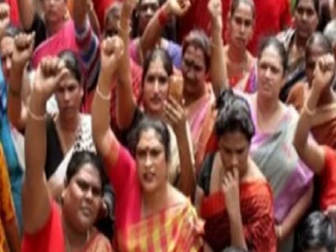 Should we set up the polls in women's queues or men's, asked the transgender | मतदानाला आम्ही महिलांच्या रांगेत उभारायचे की पुरुषांच्या?, तृतीयपंथीयांचा सवाल  Should we set up the polls in women's queues or men's, asked the transgender | मतदानाला आम्ही महिलांच्या रांगेत उभारायचे की पुरुषांच्या?, तृतीयपंथीयांचा सवाल