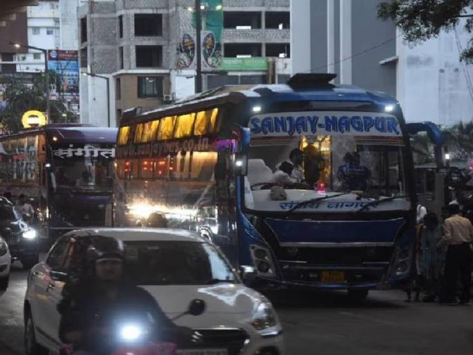 Travels charging arbitrary fares on 'radar'; Passengers, complain, RTO will take action | मनमानी भाडे घेणाऱ्या ट्रॅव्हल्स ‘रडार’वर; प्रवाशांनो तक्रार करा, आरटीओ करणार कारवाई Travels charging arbitrary fares on 'radar'; Passengers, complain, RTO will take action | मनमानी भाडे घेणाऱ्या ट्रॅव्हल्स ‘रडार’वर; प्रवाशांनो तक्रार करा, आरटीओ करणार कारवाई