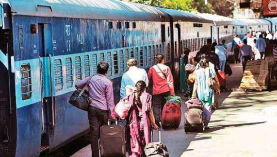 Travel on General Tickets from today | आजपासून करा जनरल तिकिटवर प्रवास Travel on General Tickets from today | आजपासून करा जनरल तिकिटवर प्रवास