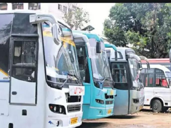 Open run in private travels; No e-pass either | खासगी ट्रॅव्हल्समध्ये मोकळे रान; ई-पासही नाही Open run in private travels; No e-pass either | खासगी ट्रॅव्हल्समध्ये मोकळे रान; ई-पासही नाही