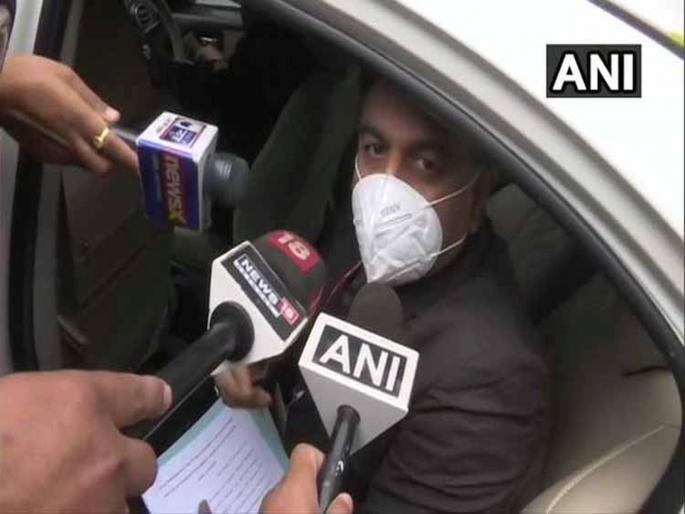 Side effects mild fever, pain & allergy are common for vaccine. people may get impotent is rubbish: VG Somani | Video : "कोरोना लशीचे किरकोळ साईड इफेक्ट; नपुंसकत्वाची चर्चा निव्वळ बकवास!" Side effects mild fever, pain & allergy are common for vaccine. people may get impotent is rubbish: VG Somani | Video : "कोरोना लशीचे किरकोळ साईड इफेक्ट; नपुंसकत्वाची चर्चा निव्वळ बकवास!"