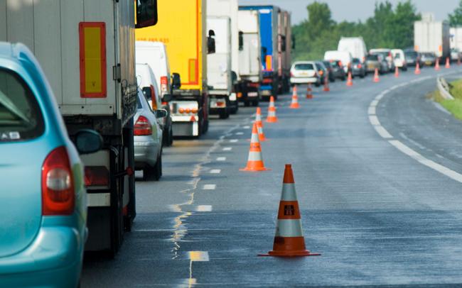 Defenders for the 'Traffic Sense Program' students | ‘ट्रॅफिक सेन्स प्रोग्रॅम’ विद्यार्थ्यांसाठी ठरतोय जीवरक्षक Defenders for the 'Traffic Sense Program' students | ‘ट्रॅफिक सेन्स प्रोग्रॅम’ विद्यार्थ्यांसाठी ठरतोय जीवरक्षक