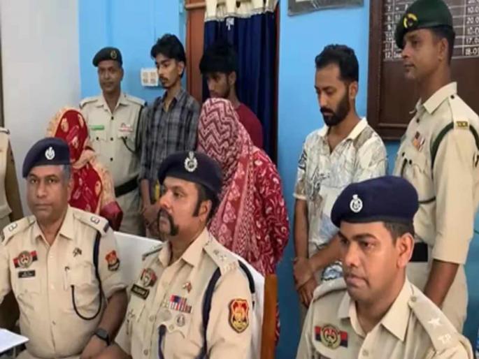 Youth murdered due to love triangle in Tripura Body kept hidden in ice cream freezer for 3 days 6 accused arrested | लव्ह ट्रँगलमुळे तरुणाची हत्या; मृतदेह ३ दिवस फ्रीजरमध्ये लपवला, पोलीस आरोपीपर्यंत कसे पोहोचले? Youth murdered due to love triangle in Tripura Body kept hidden in ice cream freezer for 3 days 6 accused arrested | लव्ह ट्रँगलमुळे तरुणाची हत्या; मृतदेह ३ दिवस फ्रीजरमध्ये लपवला, पोलीस आरोपीपर्यंत कसे पोहोचले?