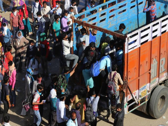 coronavirus: Bibwewadi police seize truck carrying laborers to Karnataka rsg | coronavirus : मजुरांना कर्नाटकात घेऊन जाणारा ट्रक बिबवेवाडी पोलिसांनी केला जप्त  coronavirus: Bibwewadi police seize truck carrying laborers to Karnataka rsg | coronavirus : मजुरांना कर्नाटकात घेऊन जाणारा ट्रक बिबवेवाडी पोलिसांनी केला जप्त