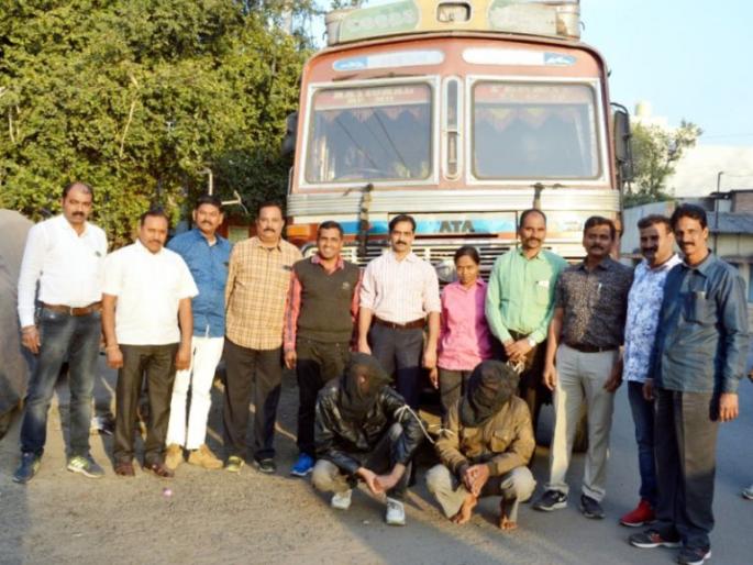 Trucks stolen interstate gangs busted by Nagpur police | ट्रक चोरणारी आंतरराज्यीय टोळी नागपूर पोलिसांच्या जाळ्यात Trucks stolen interstate gangs busted by Nagpur police | ट्रक चोरणारी आंतरराज्यीय टोळी नागपूर पोलिसांच्या जाळ्यात