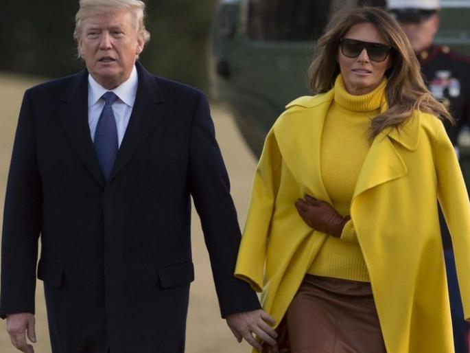 Donald Trump Awkwardly Attempts To Hold Melania Trump's Hand Again | Watch: मेलेनियामुळे पुन्हा एकदा डोनाल्ड ट्रम्प यांची सर्वांसमोर झाली नाचक्की Donald Trump Awkwardly Attempts To Hold Melania Trump's Hand Again | Watch: मेलेनियामुळे पुन्हा एकदा डोनाल्ड ट्रम्प यांची सर्वांसमोर झाली नाचक्की
