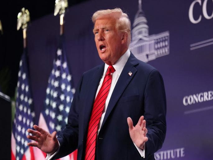 Donald Trump proposes replacing income tax with tariffs on foreign nations, Trump Plan to Abolish Income Tax | अमेरिकन नागरिकांचं नशीब पालटणार, खिशात पैसा वाढणार; ट्रम्प घेणार ऐतिहासिक निर्णय? Donald Trump proposes replacing income tax with tariffs on foreign nations, Trump Plan to Abolish Income Tax | अमेरिकन नागरिकांचं नशीब पालटणार, खिशात पैसा वाढणार; ट्रम्प घेणार ऐतिहासिक निर्णय?