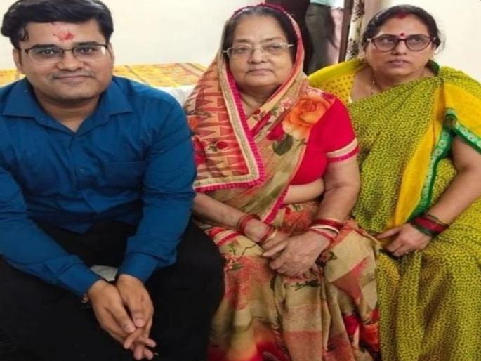 Mirzapur boy saurabh pandey got 66 rank ias upcse 2019 exam in 6th attempt | जिद्दीला सलाम! UPSC त पाच वेळा नापास झाला; अन् सहाव्यांदा यशस्वी होऊन IAS अधिकारी बनला Mirzapur boy saurabh pandey got 66 rank ias upcse 2019 exam in 6th attempt | जिद्दीला सलाम! UPSC त पाच वेळा नापास झाला; अन् सहाव्यांदा यशस्वी होऊन IAS अधिकारी बनला