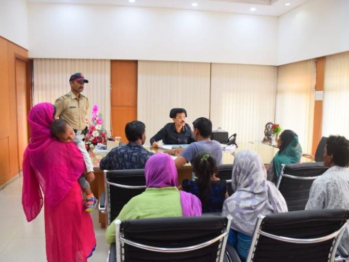 Municipal Services Online in Three Months: Testimony of Commissioner Tukaram Mundhe | मनपाच्या सेवा तीन महिन्यात ऑनलाईन : आयुक्त तुकाराम मुंढे यांची ग्वाही Municipal Services Online in Three Months: Testimony of Commissioner Tukaram Mundhe | मनपाच्या सेवा तीन महिन्यात ऑनलाईन : आयुक्त तुकाराम मुंढे यांची ग्वाही