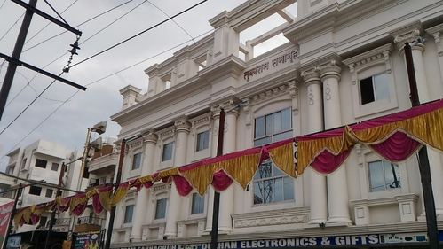 Organizer of wedding hall fined: Corporation action | मंगल कार्यालयासह आयोजकाला दंड : मनपाची कारवाई Organizer of wedding hall fined: Corporation action | मंगल कार्यालयासह आयोजकाला दंड : मनपाची कारवाई