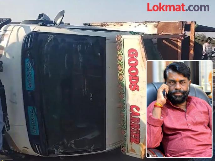 Former NCP MLA Tukaram Bidkar dies in accident at akola | राष्ट्रवादीच्या माजी आमदाराचा अपघाती मृत्यू; मंत्र्यांना भेटण्यासाठी गेले होते विमानतळावर Former NCP MLA Tukaram Bidkar dies in accident at akola | राष्ट्रवादीच्या माजी आमदाराचा अपघाती मृत्यू; मंत्र्यांना भेटण्यासाठी गेले होते विमानतळावर