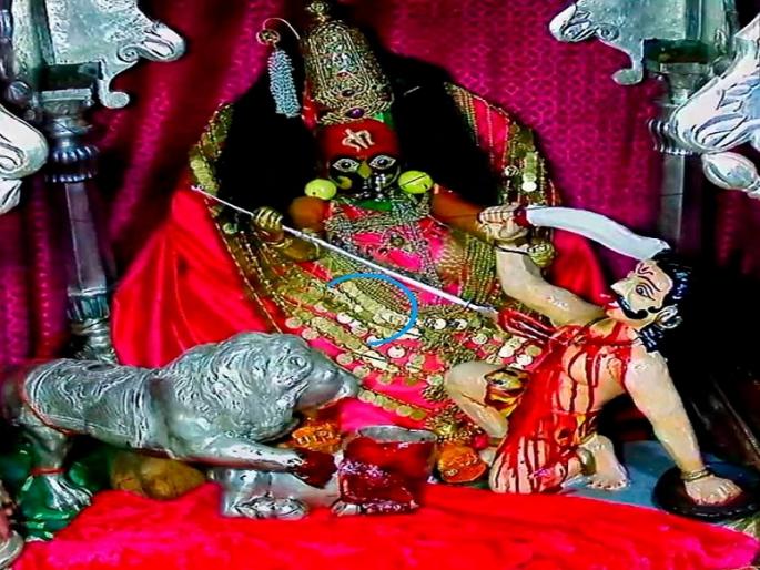 Mahishasoora Mardini Alankar Mahapooja of Tulja Bhavani | तुळजाभवानीची महिषासूर मर्दिनी अलंकार महापूजा Mahishasoora Mardini Alankar Mahapooja of Tulja Bhavani | तुळजाभवानीची महिषासूर मर्दिनी अलंकार महापूजा