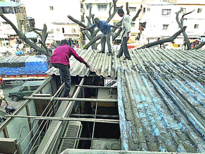 Action on the encroachment of hotels in Turbhe | तुर्भेमधील हॉटेल्सच्या अतिक्रमणांवर कारवाई