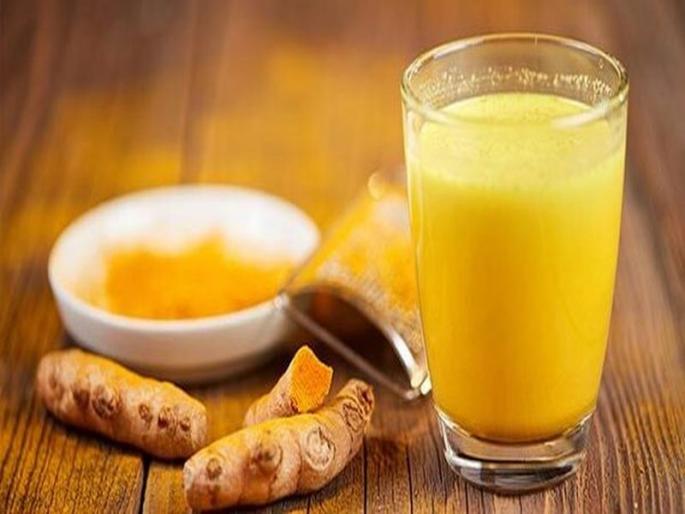 Turmeric milk or haldicha doodh is very much beneficial for health and weight loss | हळदीच्या दूधाचे फायदे माहीत आहेत; पण तयार करण्याची योग्य पद्धत माहीत आहे का?