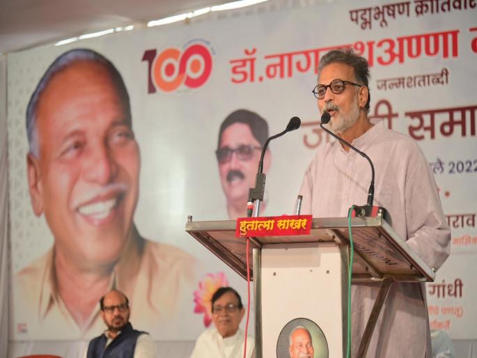 Ridicule of democratic system by responsible public representatives says Tushar Gandhi | जबाबदार लाेकप्रतिनिधींकडून लाेकशाही व्यवस्थेची खिल्ली - तुषार गांधी Ridicule of democratic system by responsible public representatives says Tushar Gandhi | जबाबदार लाेकप्रतिनिधींकडून लाेकशाही व्यवस्थेची खिल्ली - तुषार गांधी