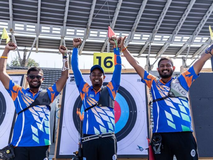 Asian Games 2023 : Atanu Das, Tushar Shelke, and Dhiraj Bommadevara create history by winning silver in Recurve Men's Team final. India secure the qualification to Paris 2024 Olympics after winning Silver here! losing to powerhouse South Korea 1-5 in Fina | एक तीर, दो निशान! कोल्हापूरच्या तुषारसह भारतीय संघाने इतिहास रचला, ऑलिम्पिकचे तिकिटही पटकावले Asian Games 2023 : Atanu Das, Tushar Shelke, and Dhiraj Bommadevara create history by winning silver in Recurve Men's Team final. India secure the qualification to Paris 2024 Olympics after winning Silver here! losing to powerhouse South Korea 1-5 in Fina | एक तीर, दो निशान! कोल्हापूरच्या तुषारसह भारतीय संघाने इतिहास रचला, ऑलिम्पिकचे तिकिटही पटकावले